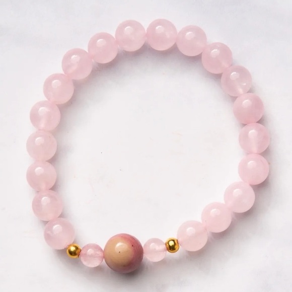 Love Yourself Bracelet - Picture 3 of 3